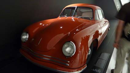 Porsche Museum: 356 - "Urversion"