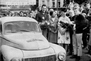 Rallye-Helden der Vormoderne: Spa-Sofia-Liège 1964: Dr. Arnulf Pilhatsch/Otto Karger mit ihren Frauen in Lüttich