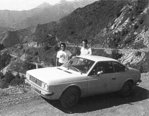 Shekar Mehta und Martin Holmes - entspanntes Training für die Rallye San Remo 1974