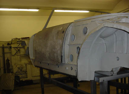 Lancia Flaminia Restaurierung: "Türschweller" links
