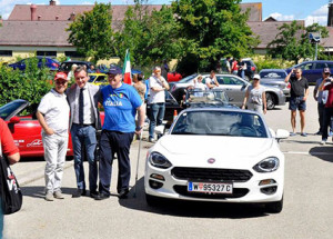 Café Italia 2016 - prominenter "Aufputz" für den neuen FIAT 124