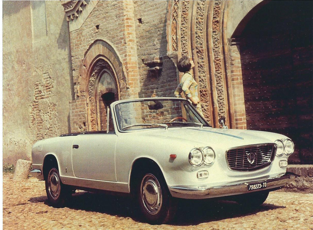 Lancia Rundschau 01/2016 - Flavia Convertibile von Vignale