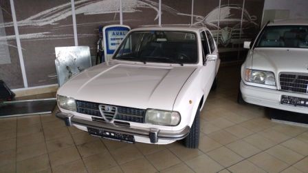In Österreich nicht mehr zu sehen, Alfasud mit schwarzer Lederausstattung
